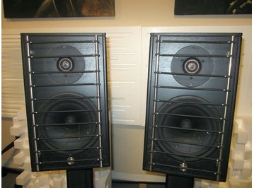 GamuT RS3i Speakers